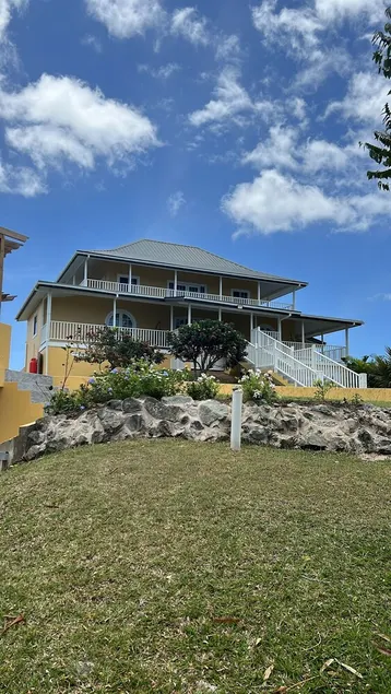Mahogany Estate - Private Luxury Villa in Black Rock - Image 1