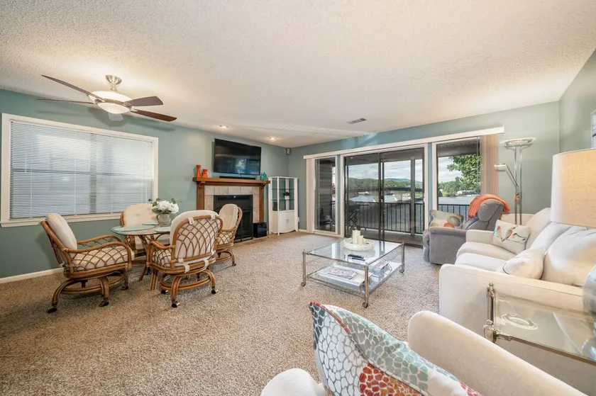 NEW! 2/2 lakefront condo with spectacular views! - Image 1