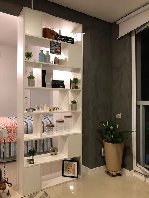 Luxury furnished apartment near Paulista Avenue, with washer/dryer, 1 parking space, 800m from the subway. - Image 1