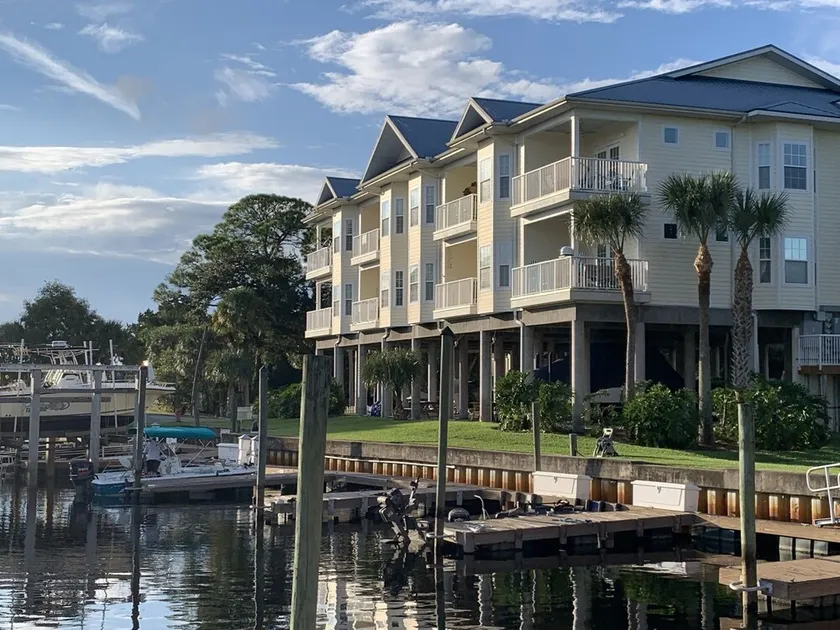 The Salty Snook in Suwannee, FL BEST LOCATION in Complex with Private Boat Slip! - Image 1