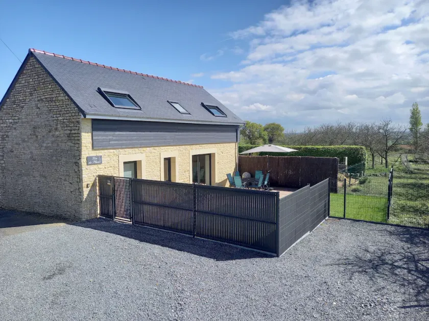Maison *** Étoiles, in the heart of the D-Day landing beaches - Image 1