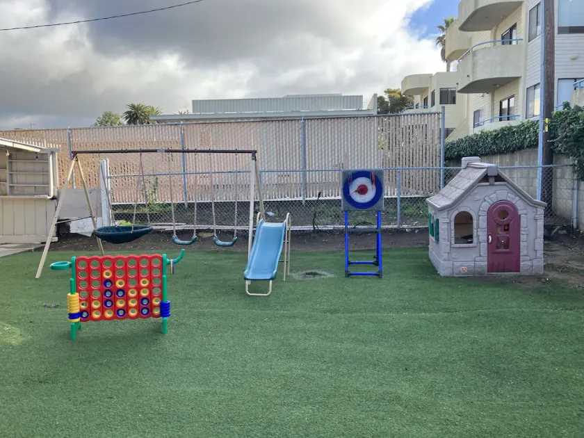 Walk to Embarcadero + Kids Dream Yard + Pool Table - Image 1