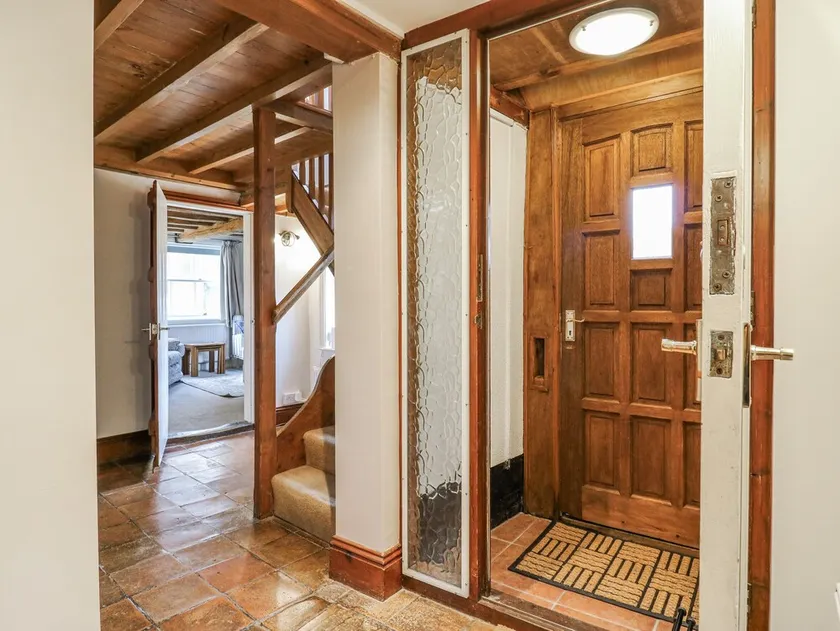 White Gates - Image 1