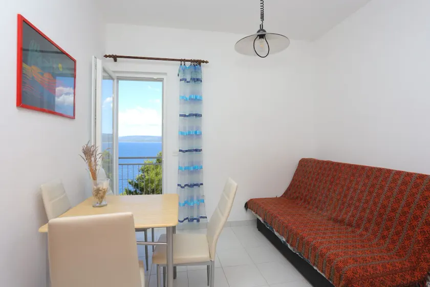 Apartamento de una habitación con balcón y vista al mar Lokva Rogoznica, Omis (A-17645-c) - Image 1