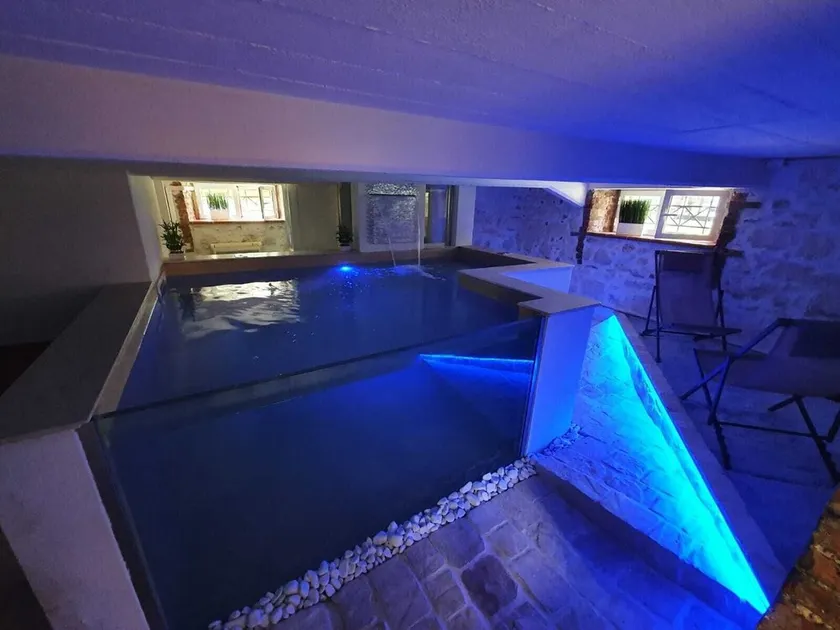 Private Room with Exclusive SPA - Image 1