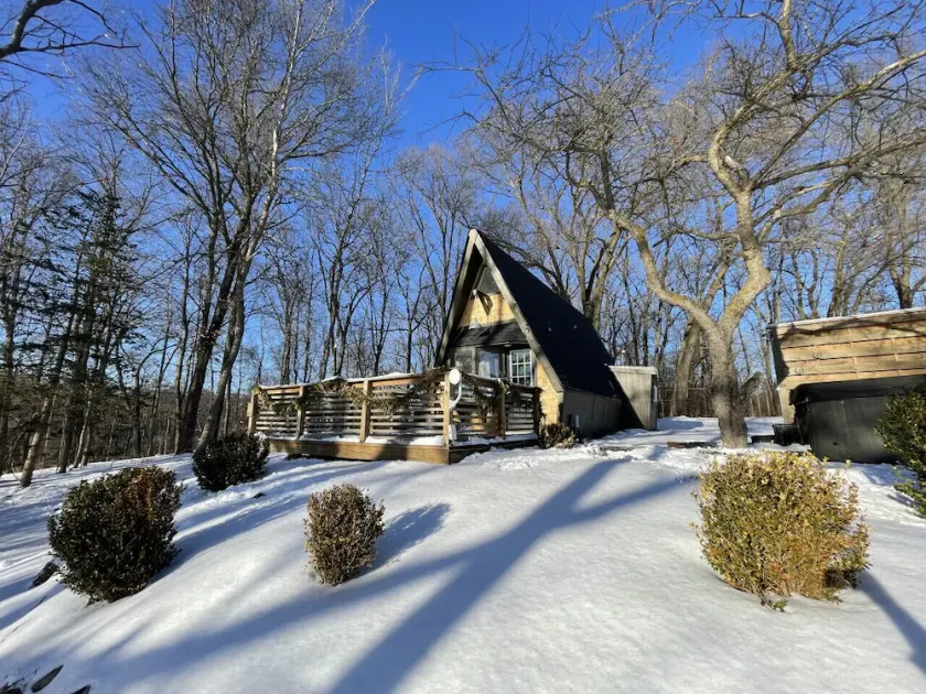 Horses|Hot Tub|Fire Pit|Hiking|Tiny Home - Image 1