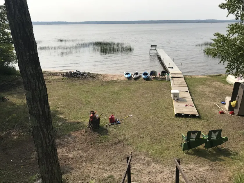 Rustikales Ferienhaus am malerischen Little Bay de Noc - Image 1
