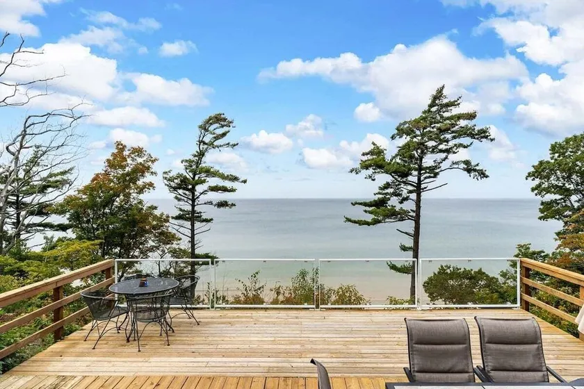 Cozy Lake Michigan Retreat - Image 1