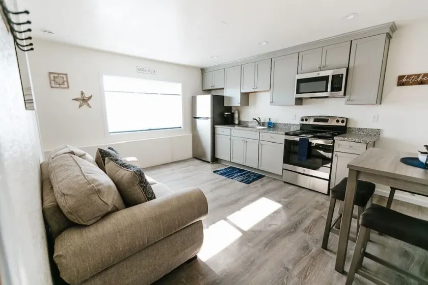 Steps to the Pacific Ocean!  Fully Remodeled... - Image 1
