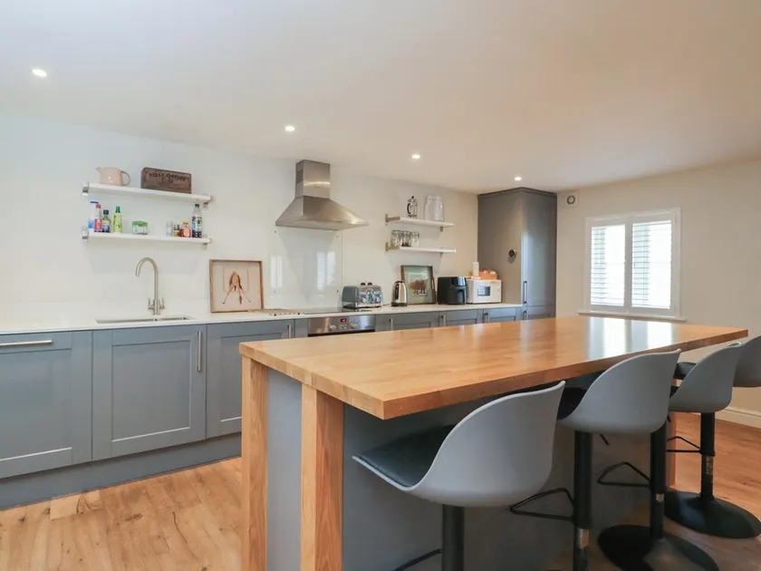 Flat 6 - Image 1