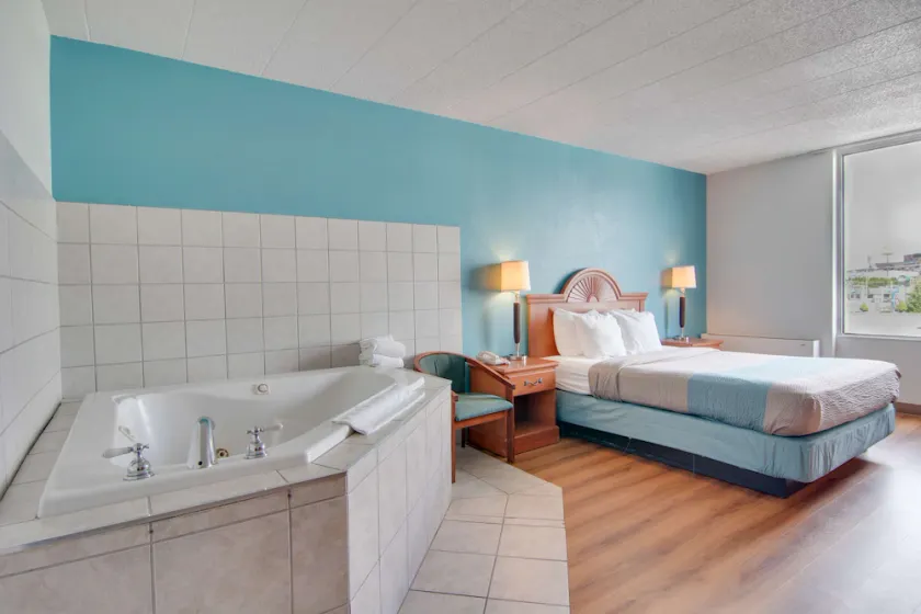QUALITY INN & SUITES - Image 1