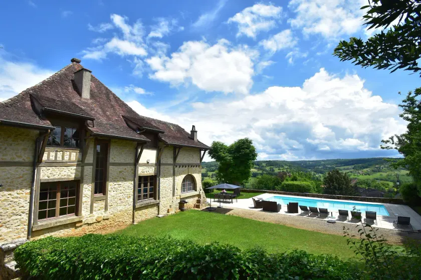Elegant Mansion Stay in Belvès - Image 1