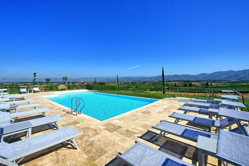 Bel appartement pour 6 personnes avec WIFI, piscine, climatisation, TV et vue panoramique - Image 1