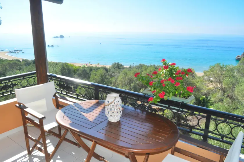 Apartments \"Papadatos\" on Pelekas beach - Image 1