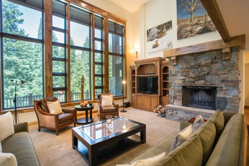 Silver Aspen - Five Bedroom Loft Luxury Townhome Hotel Room - Image 1