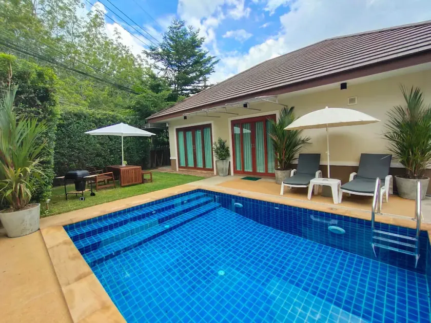 Villa with spacious garden,  modern kitchen, fine interior, barbecue grill - Image 1