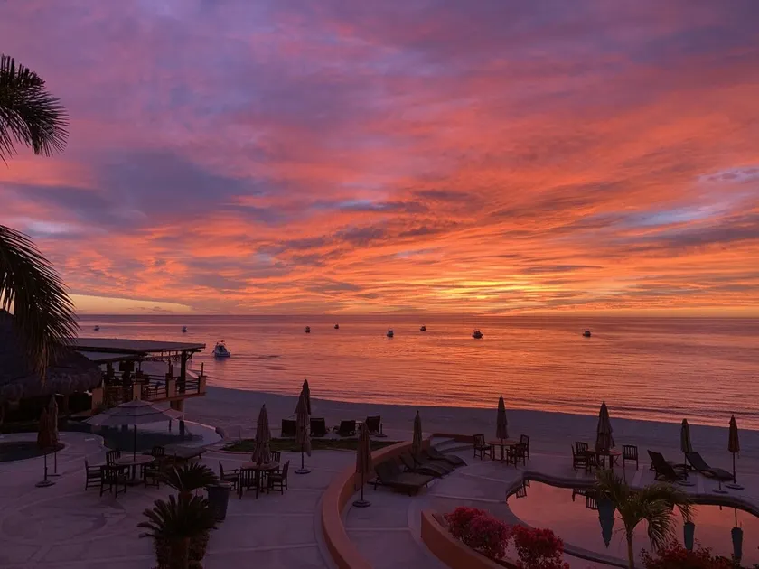 AMAZING Oceanfront Studio Condo with Ocean View  and Pickle ball! - Image 1