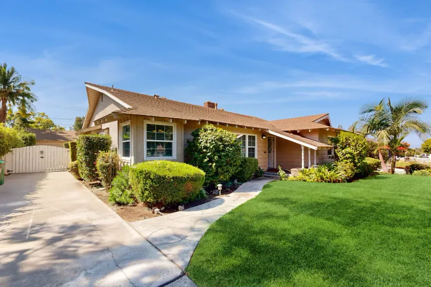 Charming Orange Circle home with patio, grill, & game room - near Disneyland - Image 1