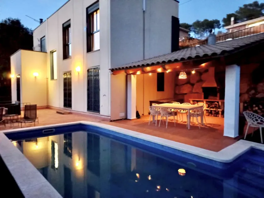 Villa Barcelona en Olivella - Image 1