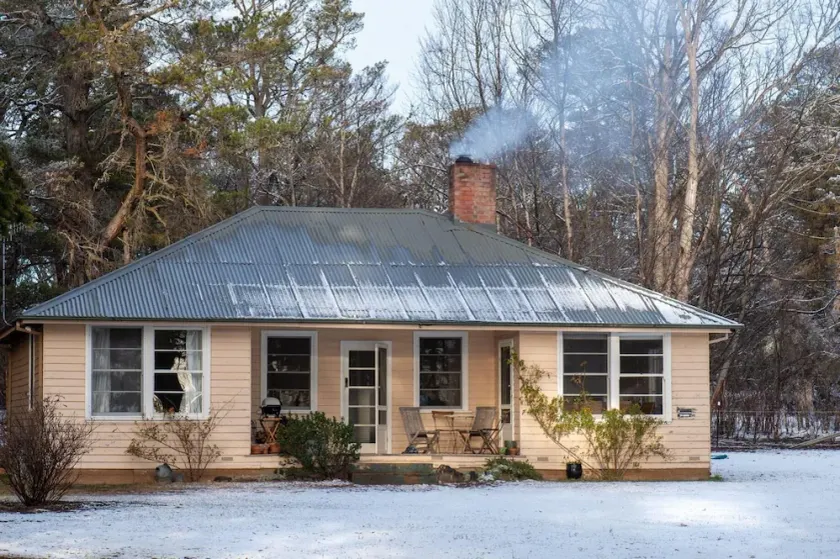 Snowdrift Cottage at Springwell - Historical Farm Stay - Image 1
