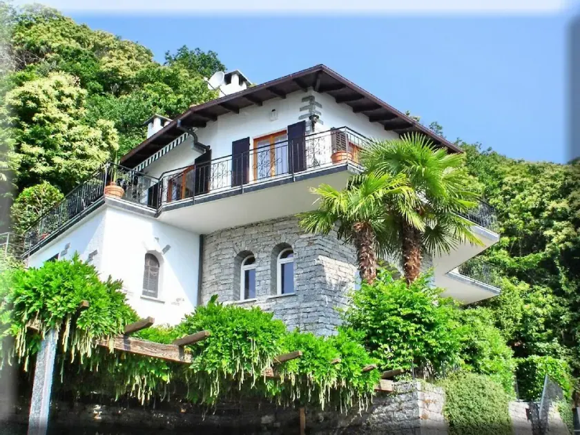 Casa de vacaciones en un lugar soleado y tranquilo con una vista panorámica fantástica - Image 1