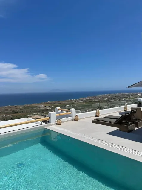 Wonderful Santorini Villa | 2 Bedroom | Dream Villa Tria | Stunning Sea Views - Image 1