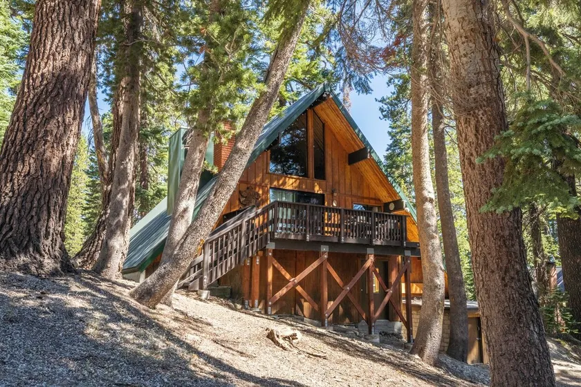 Chalet 23 by Mammoth Mountain Chalets - Image 1