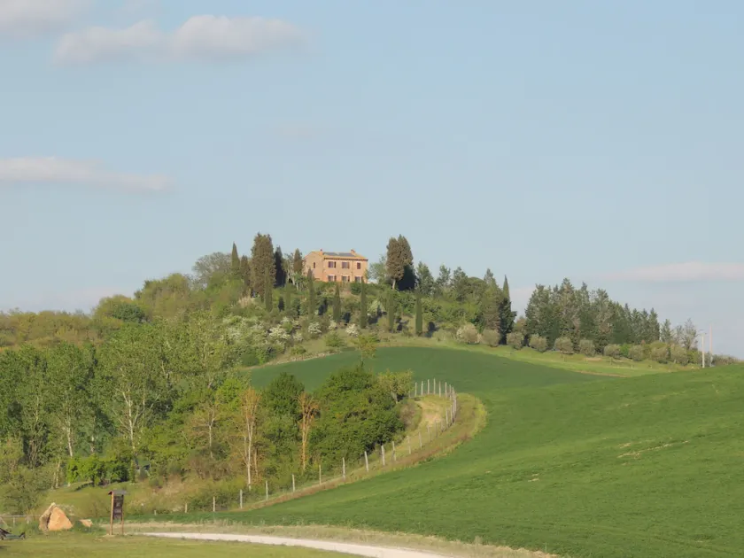 Private villa with swimming pool and spectacular views of Siena - Image 1