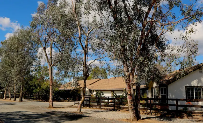 Enjoy the RANCHO Villa Heart of Temecula Wine Country Golf Casinos Views RVC-023 - Image 1