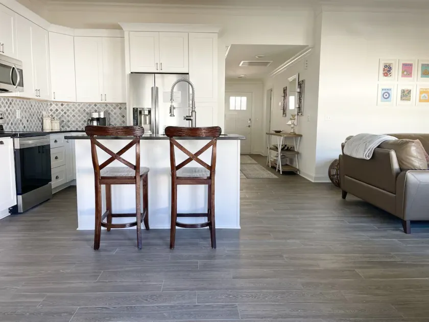 Brand new house. Pet friendly. King bed. Mauldin Simpsonville. 2 car garage. - Image 1