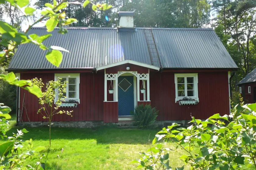 A cosy, original Swedish holiday home in a peaceful environment - Image 1