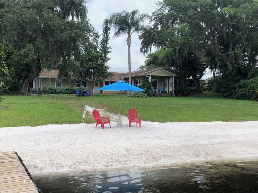 Hermosa casa en Crooked Lake, ideal para familias o parejas escapada - Image 1