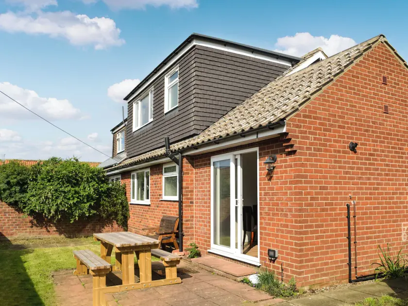 You will love this spacious semi-detached dormer bungalow with enclosed garden. - Image 1