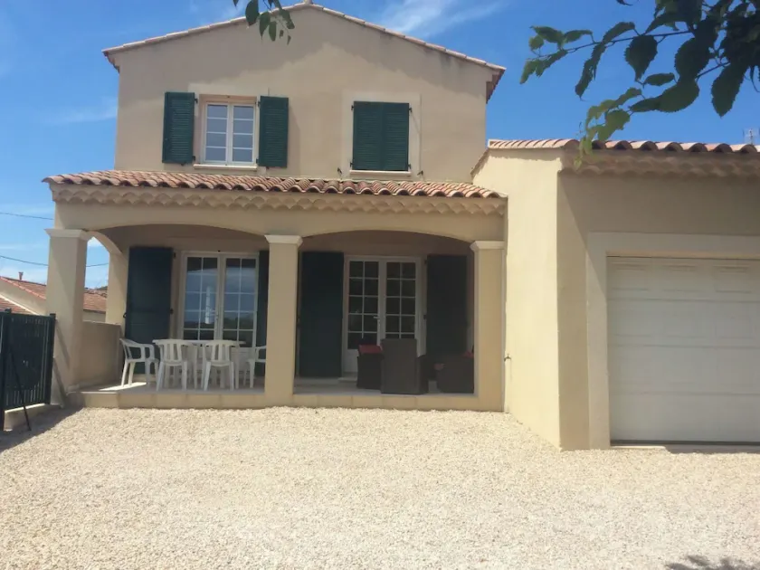 Spacious, bright village house close to tourist attractions - Image 1