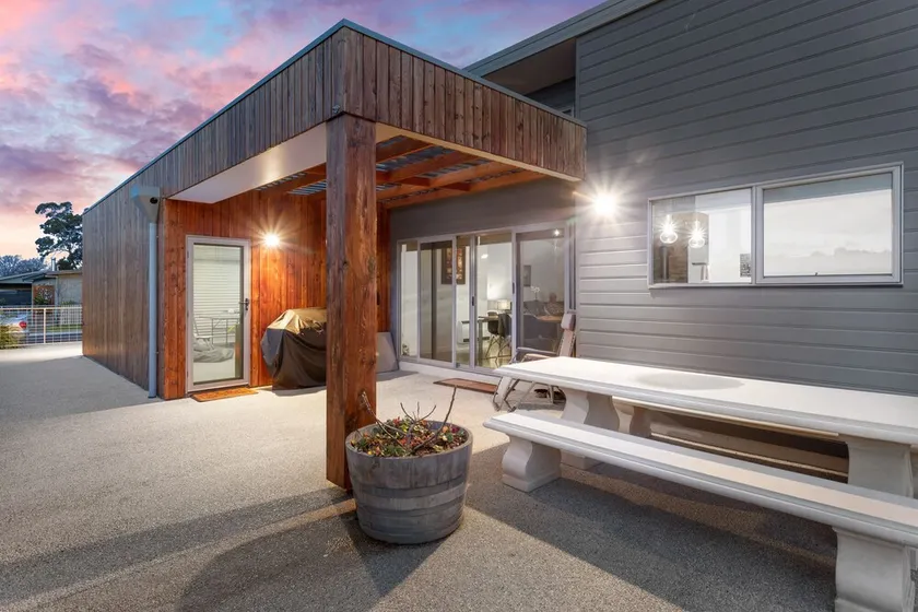 Luxury Beach House, Orford - Image 1