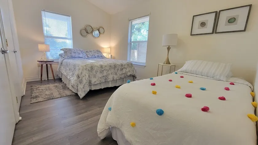 🌟 Modern House Minutes from Downtown Gainesville, UF, VA & More! 🏡✨ - Image 1
