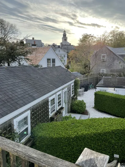Studio i stan, nära Harbor. Bara en och en halv kvarter till Lower Main St. - Image 1