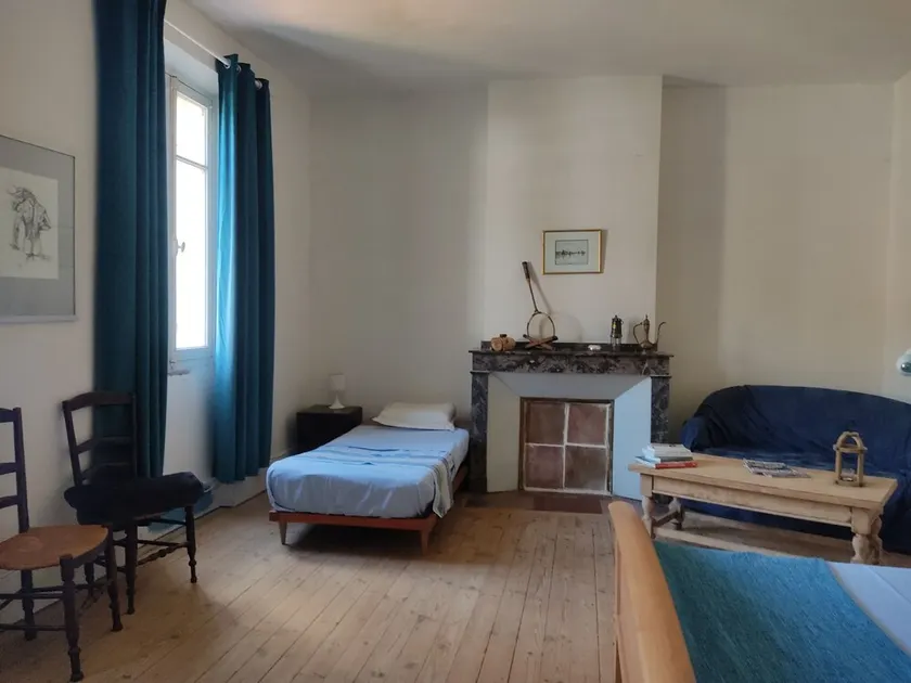 Chambre bleue - 1st floor - 5 minutes from the city center - Image 1