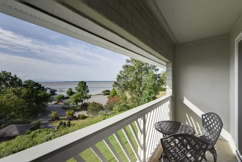 Kingsmill Luxury - Sleeps 6 - Virginia's only AAA Four Diamond Condo Golf Resort - Image 1