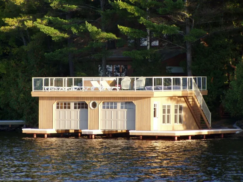 20% early bird,On Lake Muskoka,hot tub,sunset from Boathouse,playset,watercraft - Image 1