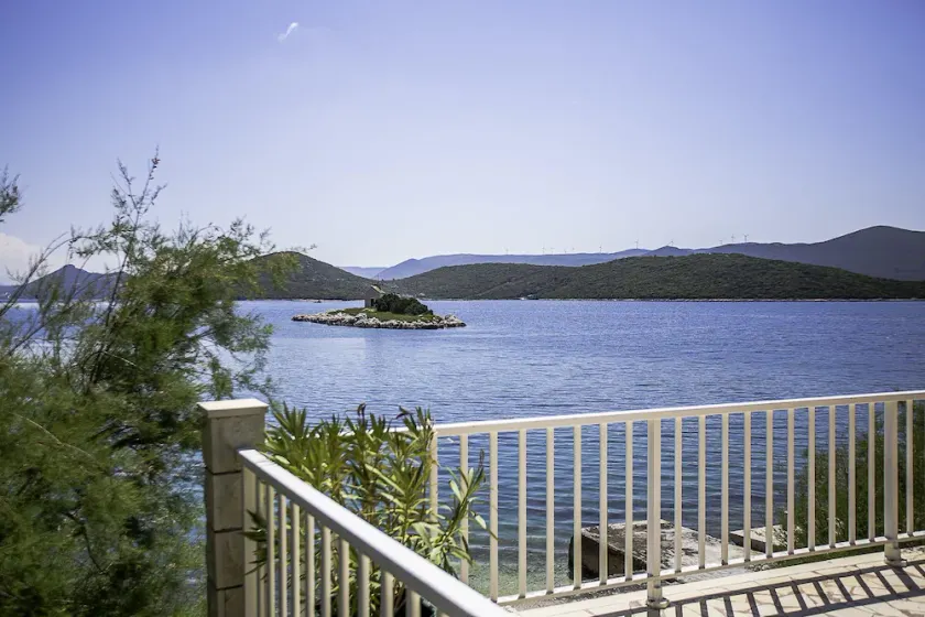 Apartment Krsticevic A2 - directly on the beach - Image 1
