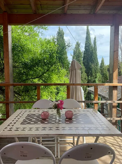 Traditional Cottage and Garden Studio with Balcony, Terrace and Views to the Sea - Image 1