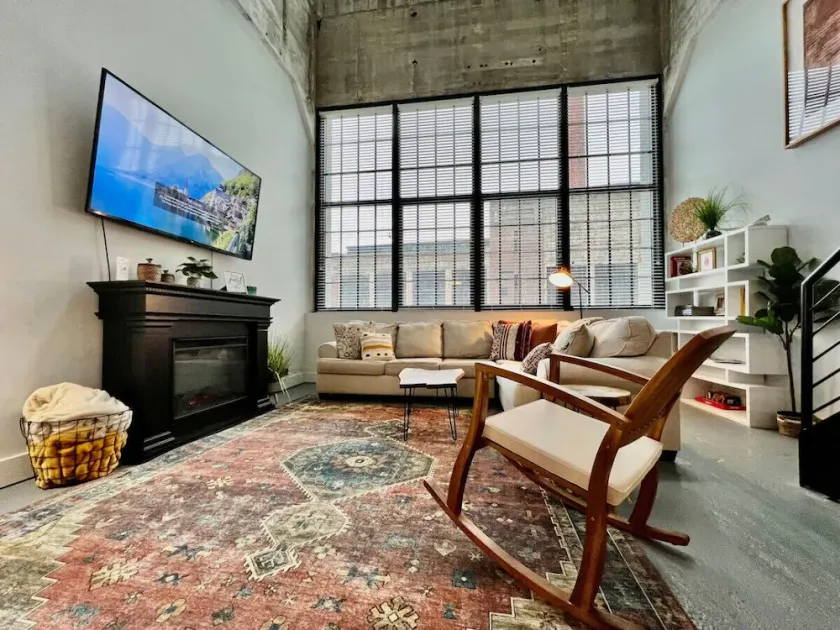 5106 Peters Cartridge Factory · New renovated Loft in Old factory by Kings Island - Image 1