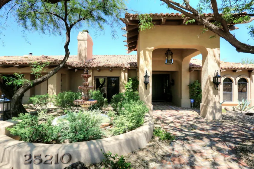 Très privé et beau 3/3 hacienda maison de style maison à North Scottsdale - Image 1