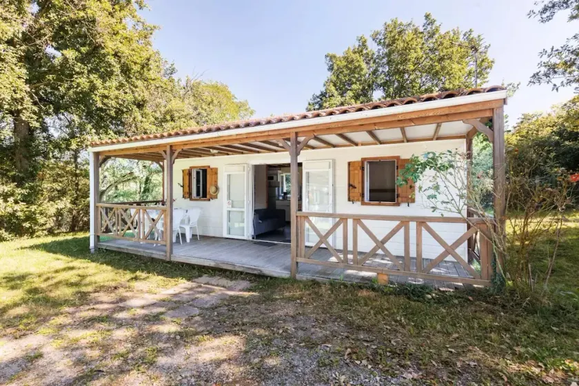 Maeva Respire campsite in La Croze *** - Chalet Vanille 4 Rooms 6 People - Image 1