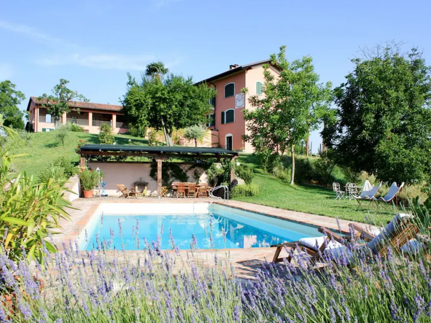 Beautiful private villa for 14 guests with private pool, WIFI, A/C, TV, patio and panoramic view - Image 1
