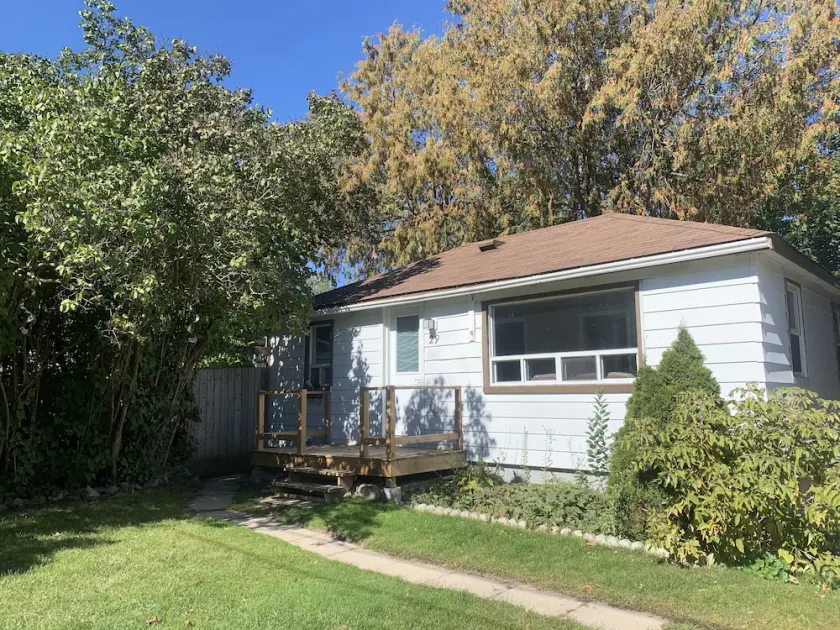 Entire bungalow with 2 bedrooms,kitchen,washroom & privacy  - Image 1