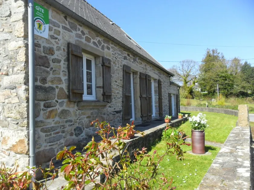 Renovated peaceful house with garden and pets allowed - Image 1