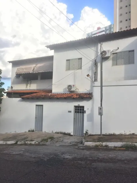 Loft mobiliado  com ar e w- ifi para temporada em Cuiabá - Image 1