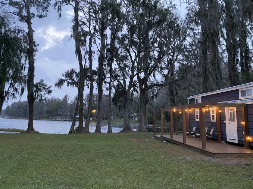 Relaxing Lakefront Farm Tiny Home - Image 1